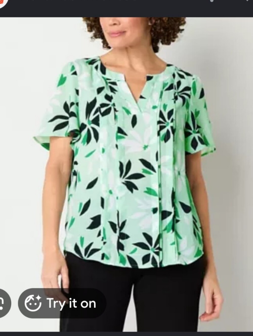 Liz Claiborne Medium Pleated Mint Floral SS Top